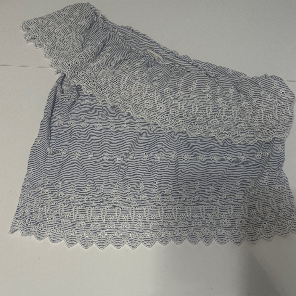 American Eagle Outfitters Blue and White Lace Blouse